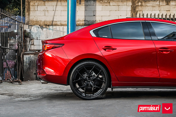 Фото дисков Vossen HF-5 Черный глянец на Mazda 3 IV