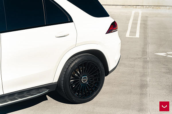 Фото дисков Vossen HF-8 Черный глянец на Mercedes-Benz GLE II