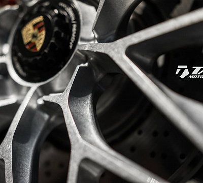 Фото дисков HRE P200 на Porsche 911 VII
