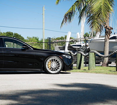 Фото дисков Strasse Wheels SV15 Deep Concave FS на Mercedes-Benz S-Class (W223)