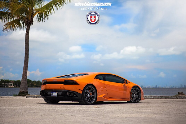 Фото дисков HRE P101 Сатиновый графит на Lamborghini Huracan