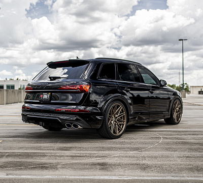 Фото дисков Vossen HF-7 на Audi Q7 (4M)