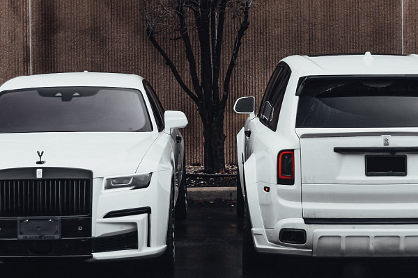 Фото дисков Brixton Forged LX01 Черный глянец на Rolls-Royce Cullinan