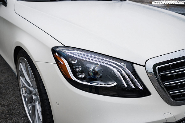 Mercedes-Benz S600 Maybach
