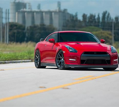 Фото дисков Vossen VFS-6 на Nissan GT-R