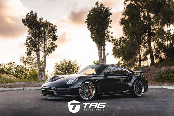Фото дисков HRE S204 Глянцевый темный лак на Porsche 911 VII