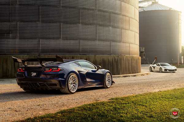 Фото дисков Vossen GEN-03 Глянцевый лак на Chevrolet Corvette C8