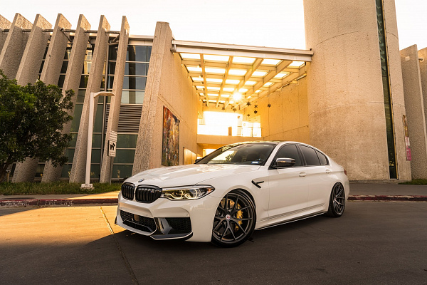 Фото дисков HRE P101 Сатиновый графит на BMW 5/M5 (G30/F90)