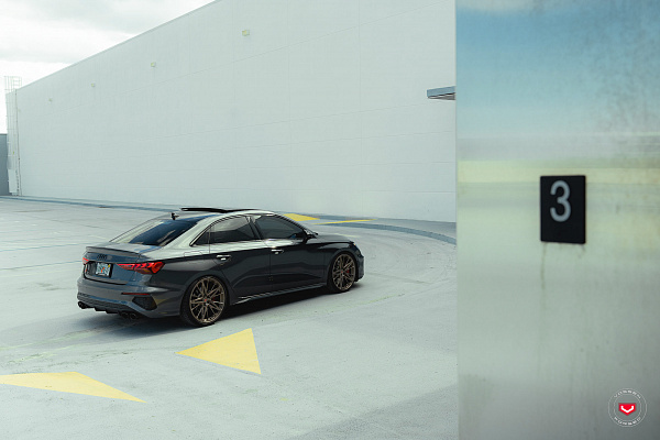 Фото дисков Vossen M-X6 Глянцевая бронза на Audi A/S/RS 3 (8Y)