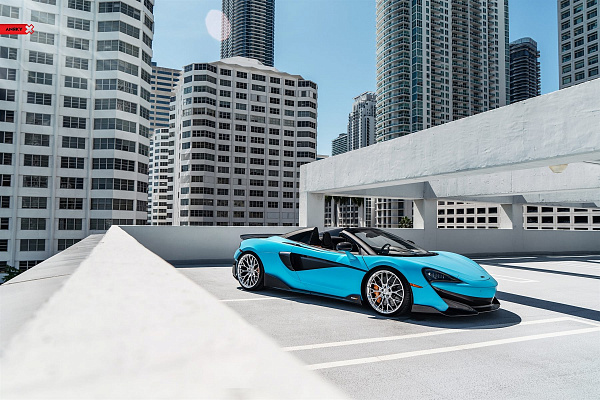 Фото дисков Anrky AN10 Полированный лак на McLaren 600