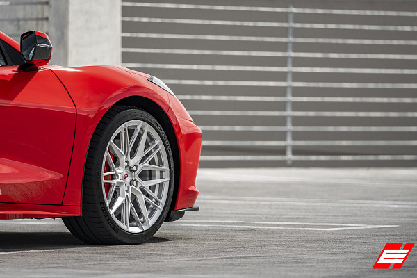 Фото дисков Vossen EVO-5 Глянцевый лак на Chevrolet Corvette C8