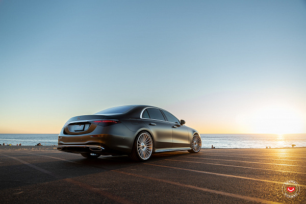 Фото дисков Vossen S17-13 Глянцевый лак на Mercedes-Benz S-Class (W223)