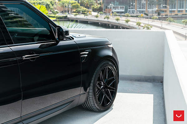 Фото дисков Vossen HF-7 Черный глянец на Range Rover Sport II