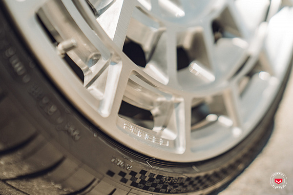 Фото дисков Vossen LC3-12 Глянцевый лак на Mercedes-Benz S-Class (W223)