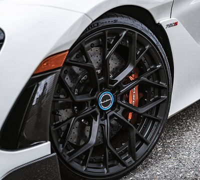 Фото дисков Brixton Forged PF10 на McLaren 720S