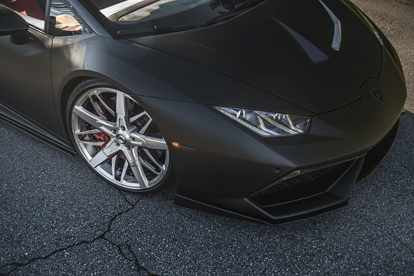 Фото дисков Savini SV88 Полированный лак на Lamborghini Huracan