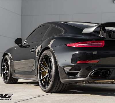 Фото дисков HRE P101 на Porsche 911 VII