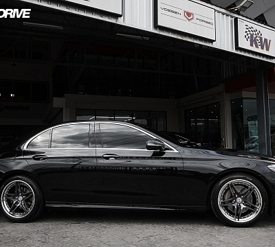 Фото дисков HRE S107 на Mercedes-Benz E-Class (W213, S213, C238)