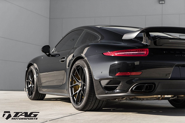 Фото дисков HRE P101 Черный сатин на Porsche 911 VII
