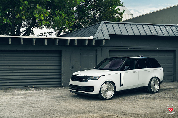 Фото дисков Vossen LC3-11 Глянцевый лак на Land Rover Range Rover V
