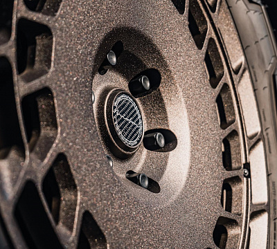 Фото дисков Brixton Forged TR09 AERO1 на Tesla Cybertruck