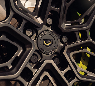 Фото дисков Vossen EVO-4R (3-Piece) на Chevrolet Corvette C7