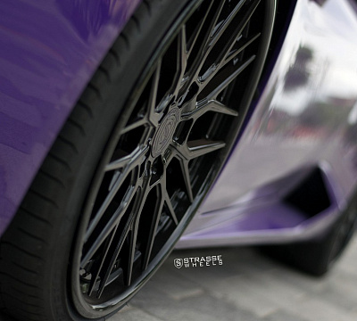 Фото дисков Strasse Wheels SV10M Deep Concave FS на Lamborghini Huracan