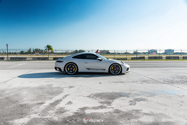 Фото дисков Anrky RS5.3 Черный сатин на Porsche 911 VIII