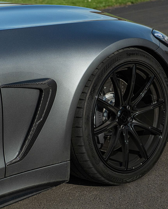 Фото дисков Monoblock Z (Platinum Edition) Черный глянец на Mercedes-Benz AMG GT II