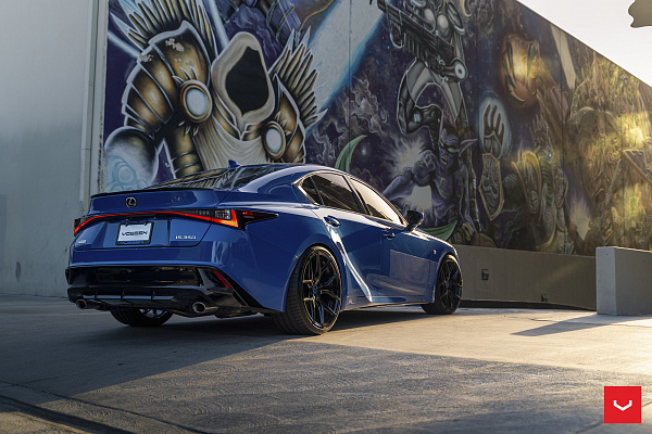 Фото дисков Vossen HF-5 Черный глянец на Lexus IS III