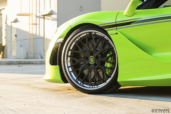 Фото дисков Strasse Wheels SV10M Deep Concave FS Черный глянец на McLaren 720S