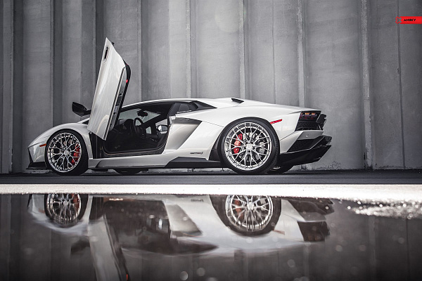 Фото дисков Anrky AN20 Полированный лак на Lamborghini Aventador