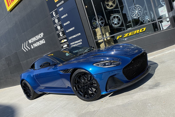 Фото дисков CEC C26 Черный глянец на Aston Martin DBS 3
