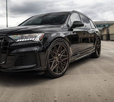 Фото дисков Vossen HF-7 на Audi Q7 (4M)