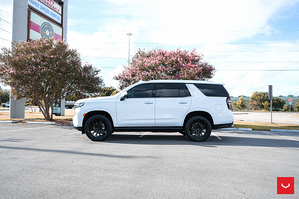 Фото дисков Vossen HF6-3 Черный глянец на Chevrolet Tahoe V