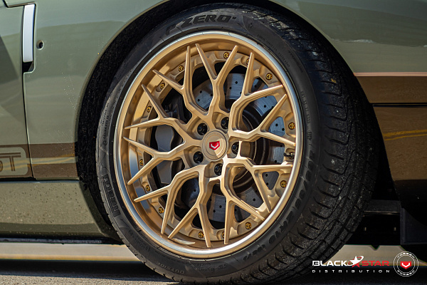 Фото дисков Vossen S17-01 (3-Piece) Сатиновая шампань на Lamborghini Huracan