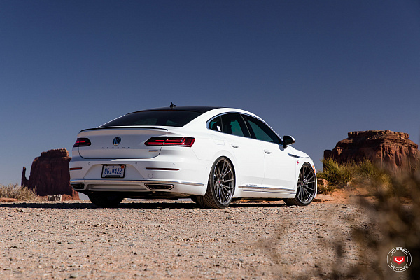 Фото дисков Vossen M-X4T Глянцевый темный лак на Volkswagen Arteon