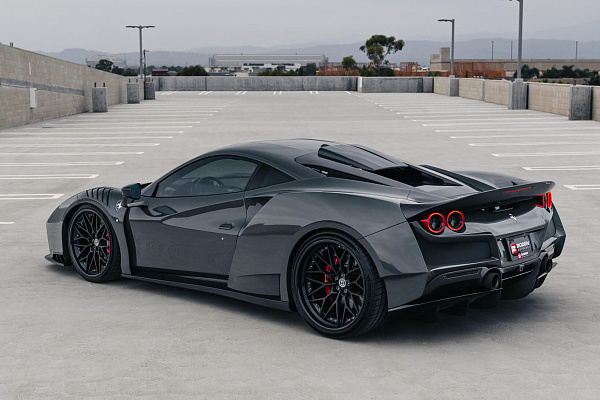 Фото дисков HRE S200 Черный сатин на Ferrari F8