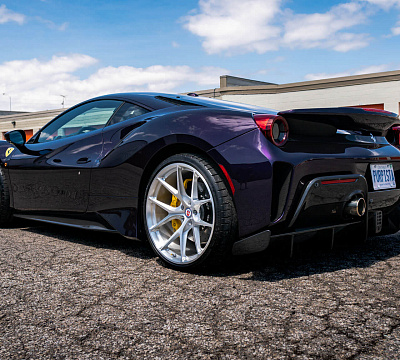 Фото дисков HRE P101 на Ferrari 488
