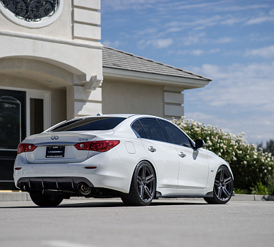 Фото дисков Vossen HF-1 на Infiniti Q50