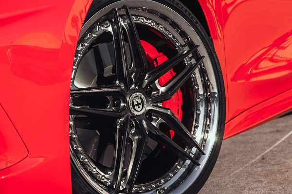 Фото дисков HRE S107SC Глянцевый темный лак на Chevrolet Corvette C8