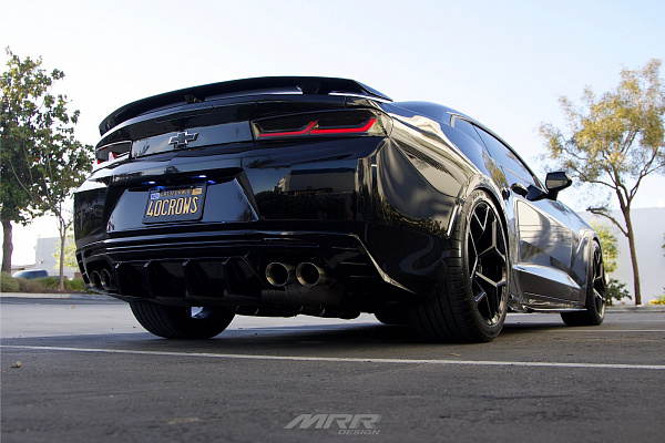 Фото дисков MRR M228 Черный глянец на Chevrolet Camaro VI