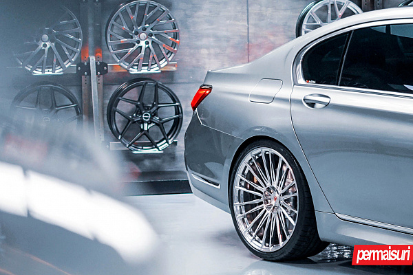 Фото дисков Vossen S17-04 Глянцевый лак на BMW 7 (G11/G12)