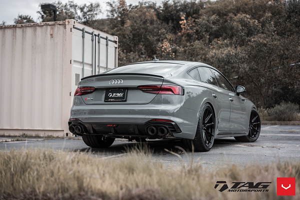 Фото дисков Vossen HF-3 Черный глянец на Audi A/S/RS 5 (F5)