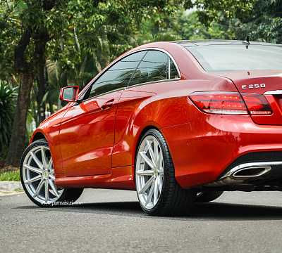 Фото дисков Vossen VFS-10 на Mercedes-Benz E-Class (W212, S212, C207)
