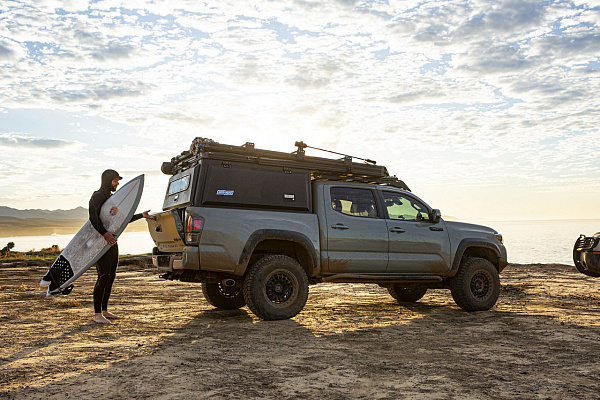 Фото дисков Black Rhino SAHARA  на Toyota Tacoma III