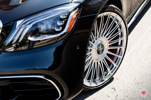Фото дисков Vossen S17-13 Глянцевый лак на Mercedes-Benz S-Class (W222, C217)