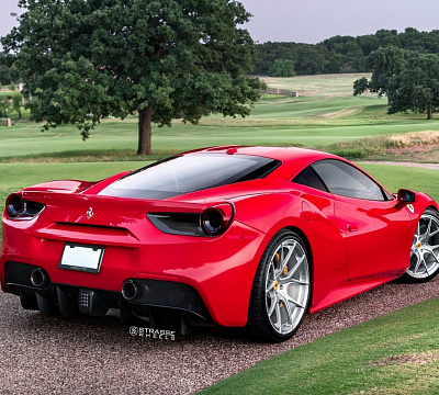 Фото дисков Strasse Wheels SM5R Deep Concave Monoblock на Ferrari 488