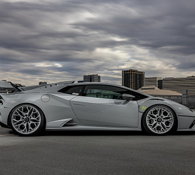 Фото дисков Brixton Forged PF14 R / RS на Lamborghini Huracan