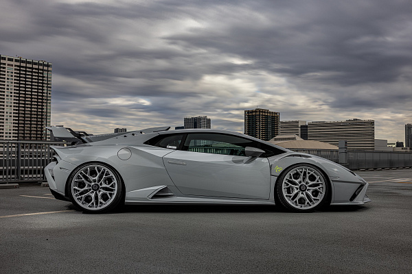 Фото дисков Brixton Forged PF14 R / RS Другой цвет на Lamborghini Huracan